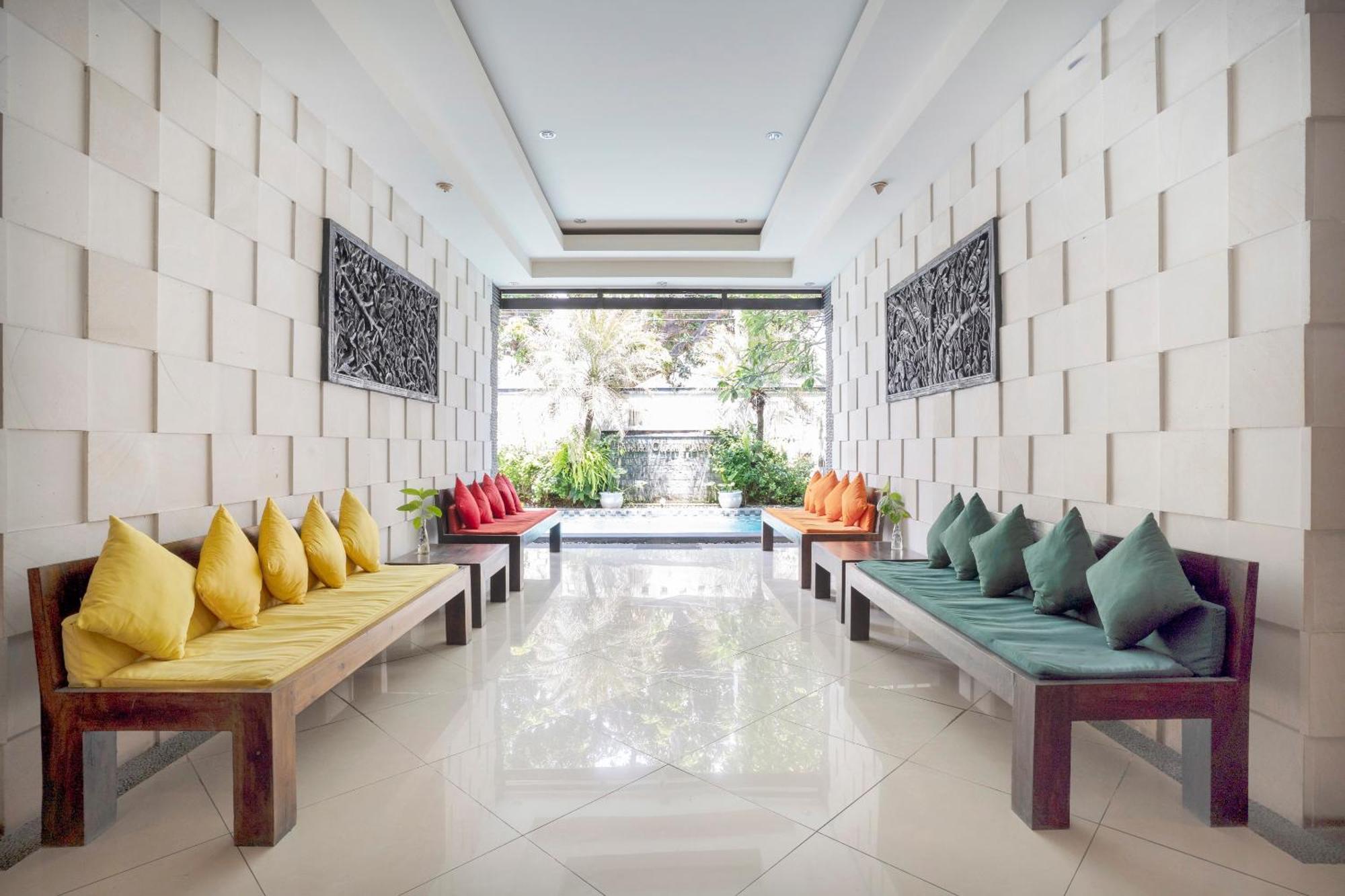 Oyo 482 Anika Guest House Kuta  Luaran gambar